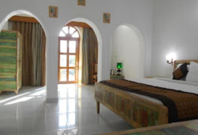 酒店 Isabel Palace