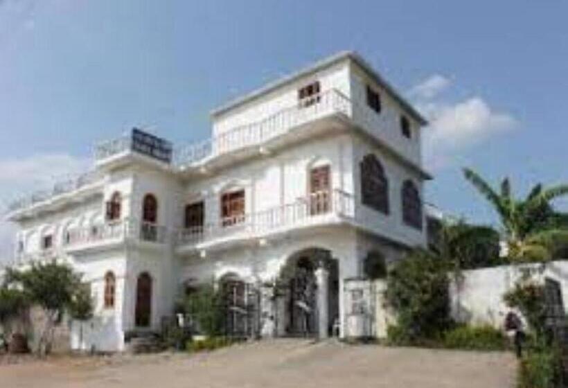 酒店 Isabel Palace