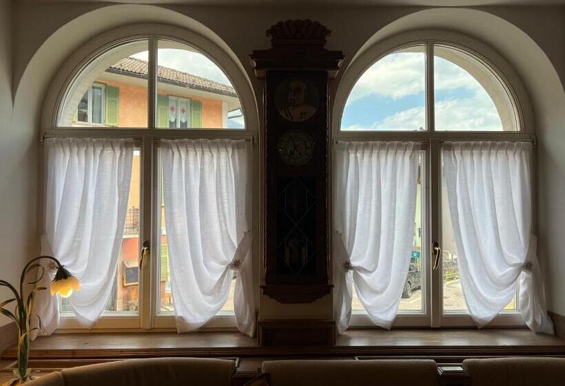 בית מלון כפרי Kaiserkrone Charming Retreat