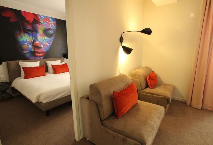 فندق La Capelle Millau