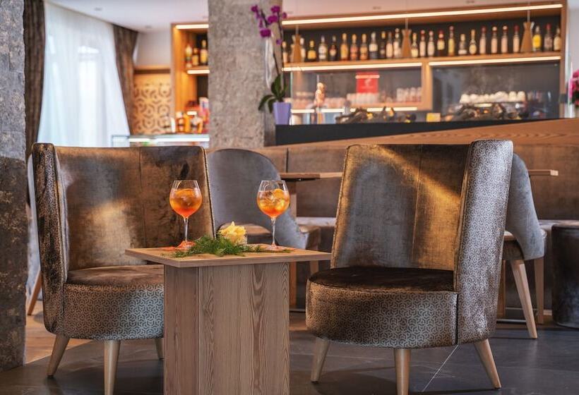 בית מלון כפרי La Perla