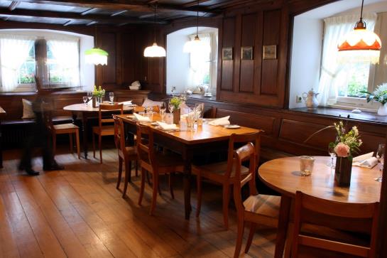 膳宿费 Landgasthof Zum Rössle