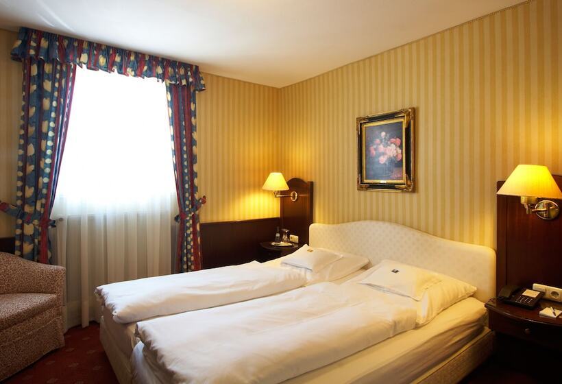 Отель Landwehr Bräu