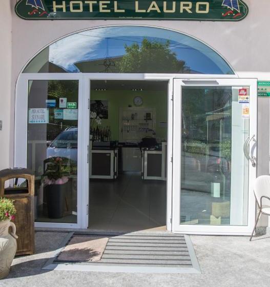 ホテル Lauro