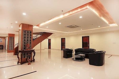 Отель Majestica Inn