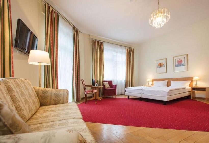 هتل Markgräfler Hof