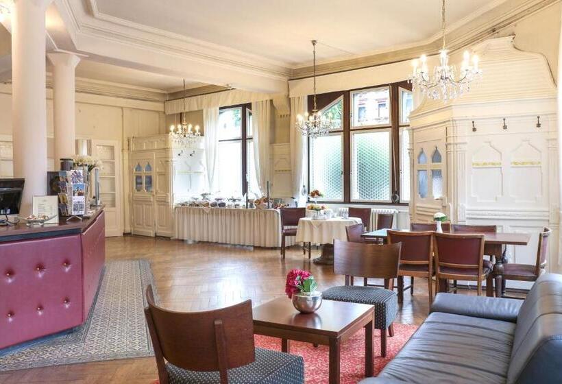 هتل Markgräfler Hof