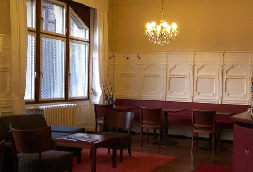 هتل Markgräfler Hof