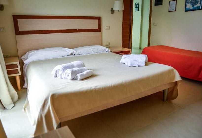 בית מלון כפרי Milomax