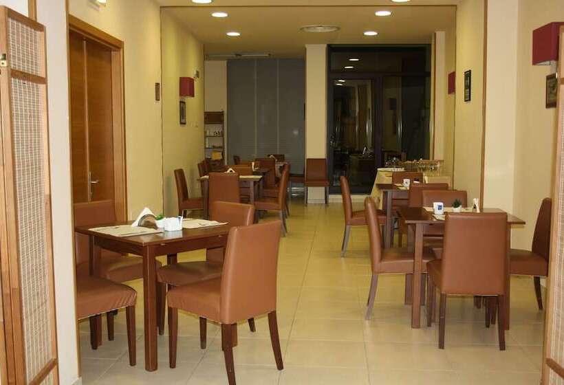 בית מלון כפרי Milomax