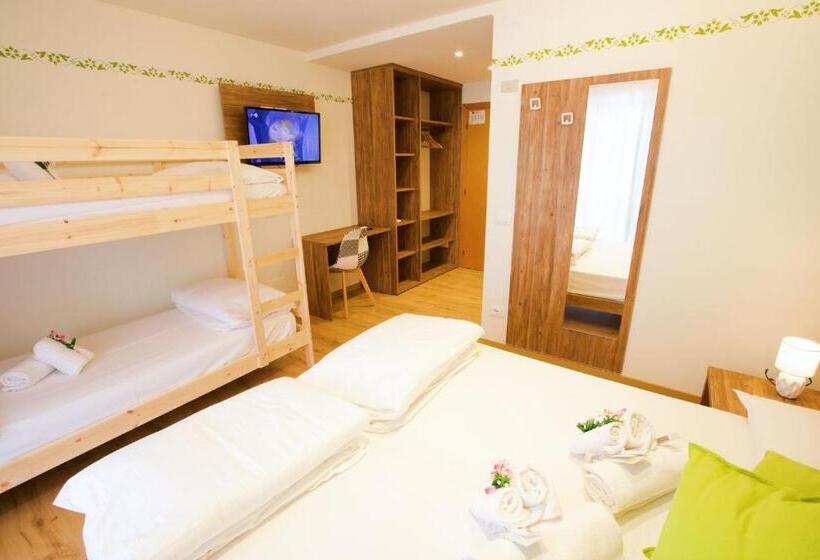 בית מלון כפרי & Residence Montana