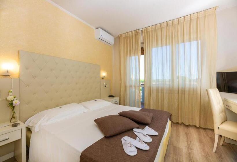 בית מלון כפרי Nuova Sabrina