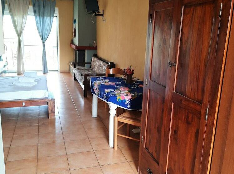 Отель O Xenonas Ton Mylon