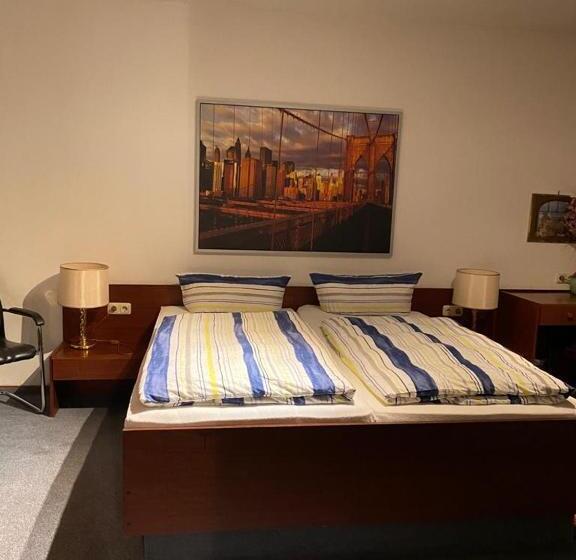 فندق Pension Weller