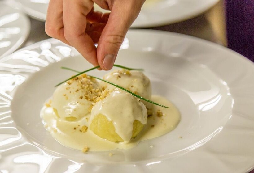 Отель Pineta Pastry