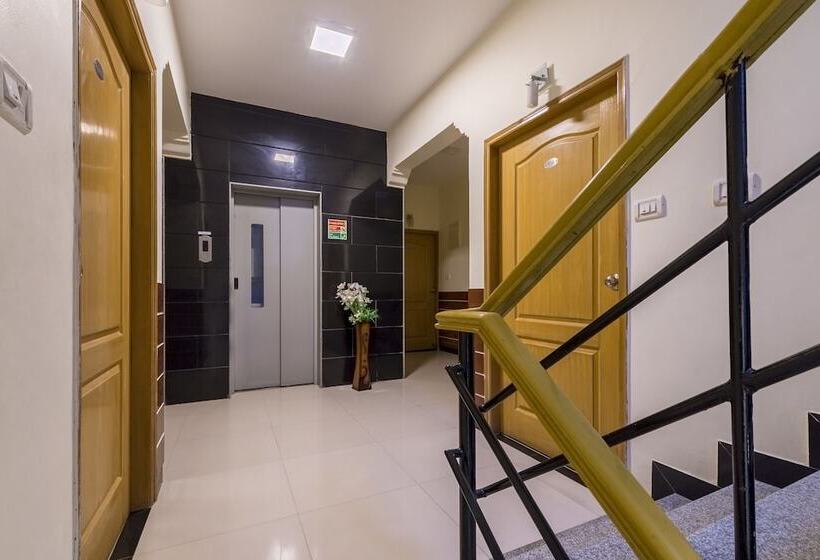 בית מלון כפרי Raj Comforts   Golf View