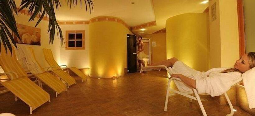 فندق Residence Kristall  Fiemme Holidays