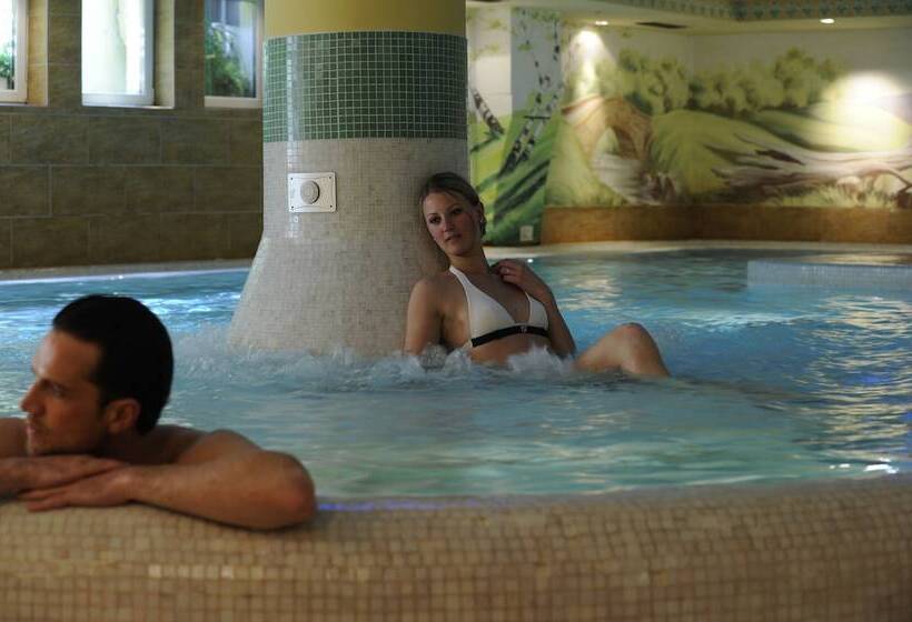 فندق Residence Kristall  Fiemme Holidays