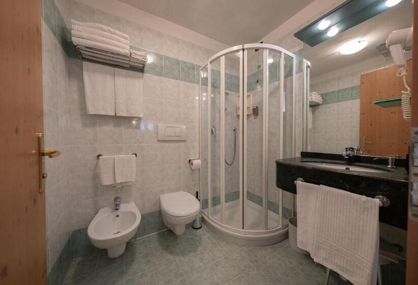 فندق Residence Kristall  Fiemme Holidays