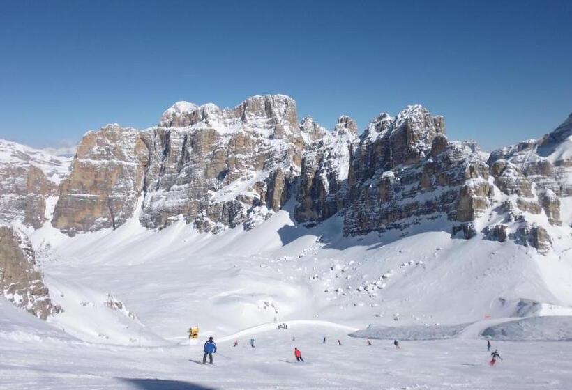 فندق Residence Kristall  Fiemme Holidays