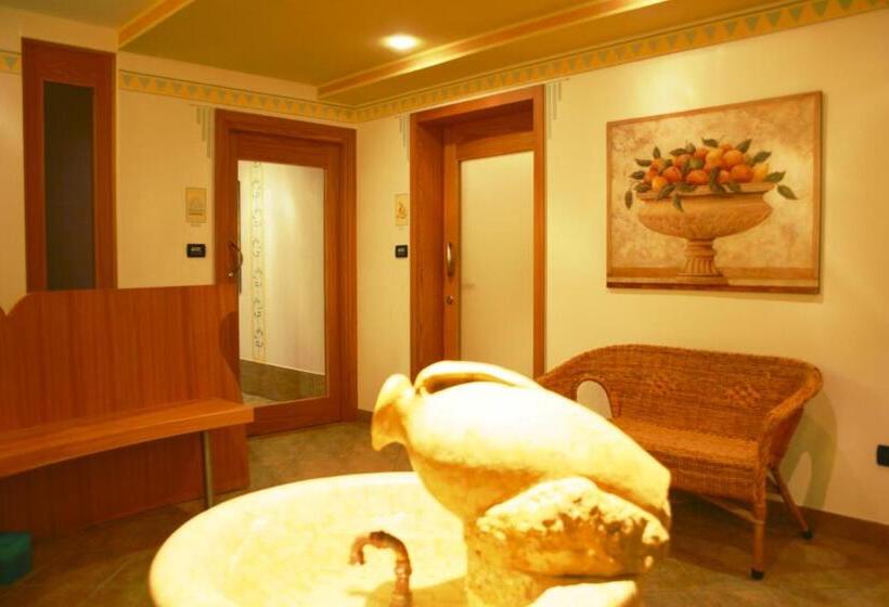 فندق Residence Kristall  Fiemme Holidays