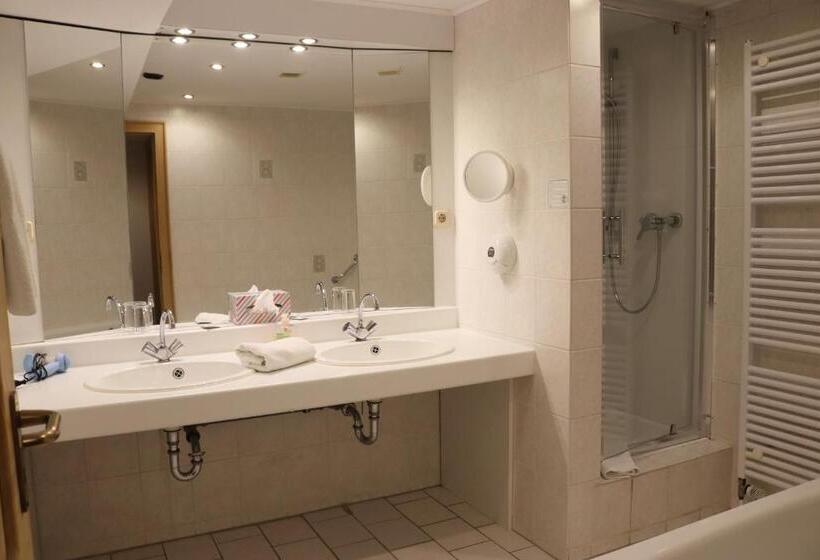 Отель Restaurant Johanneshof