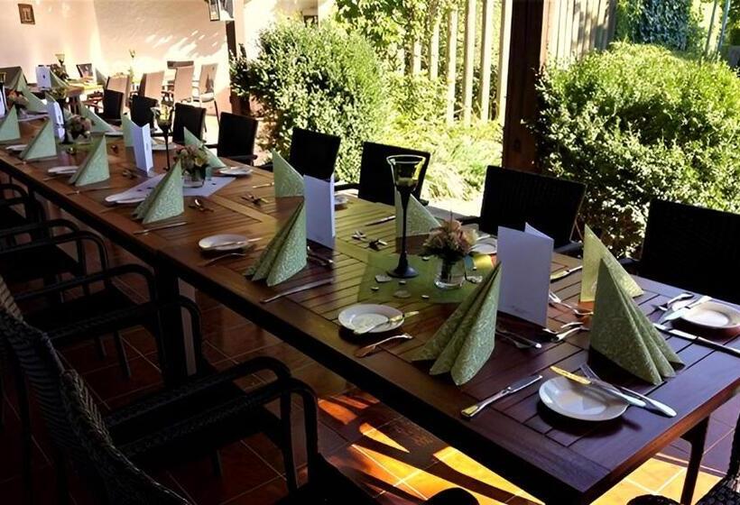 فندق Restaurant Zum Landgraf