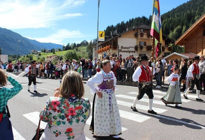 בית מלון כפרי Rosalpina