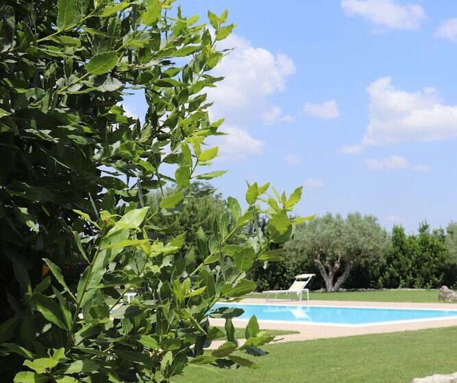 هتل روستایی Tenuta Aguglia