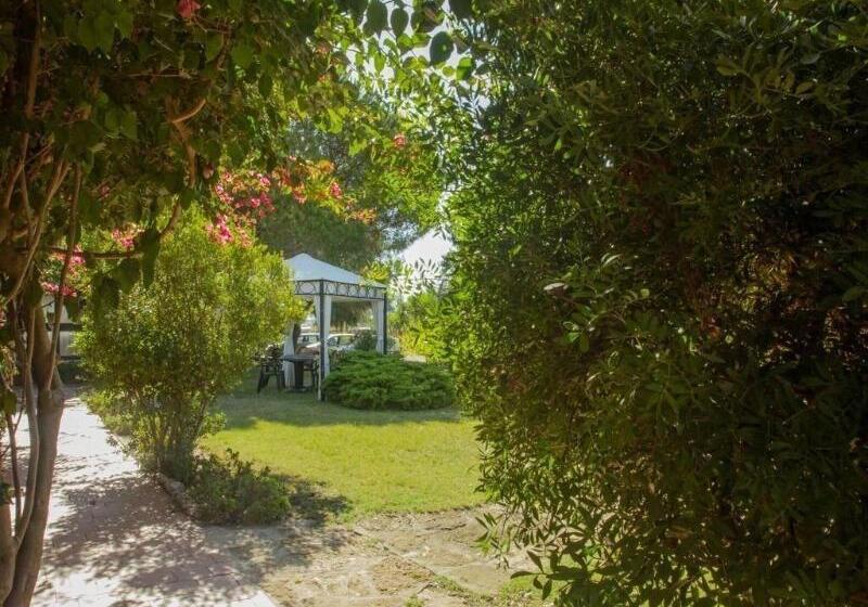 בית מלון כפרי Ristorante Sa Pedrera