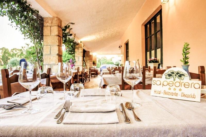 בית מלון כפרי Ristorante Sa Pedrera