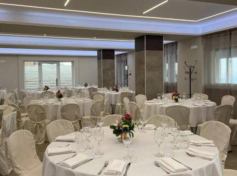 Отель Santangelo