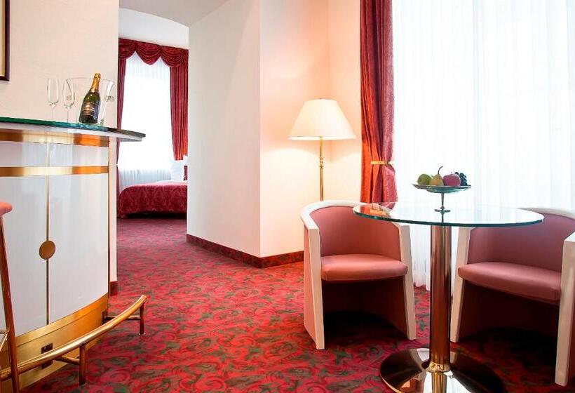 ホテル Schloss Schwarzenfeld