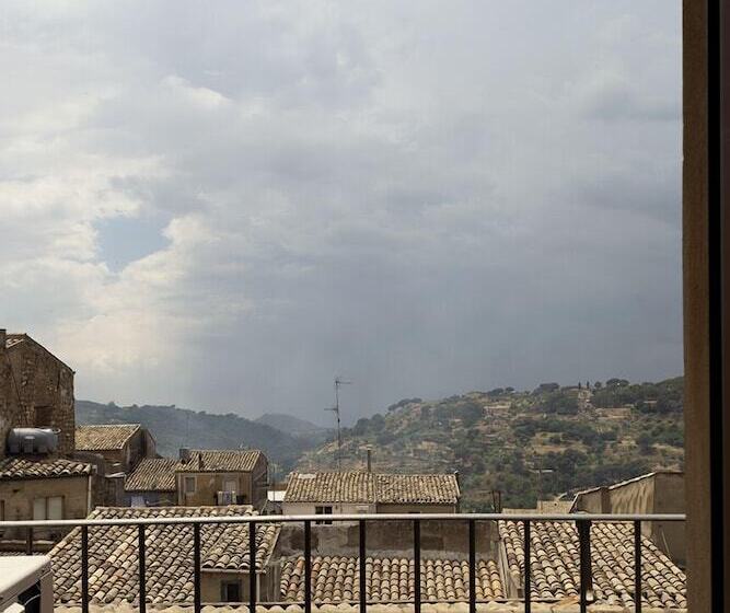 호텔 Suite D'autore Art Design Gallery