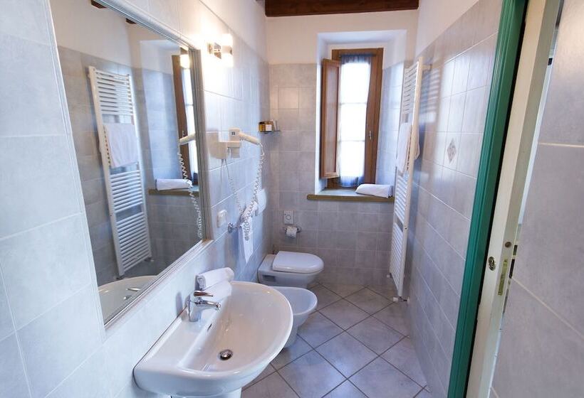 Отель Tenuta La Lupa