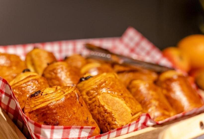 בית מלון כפרי The People Le Havre