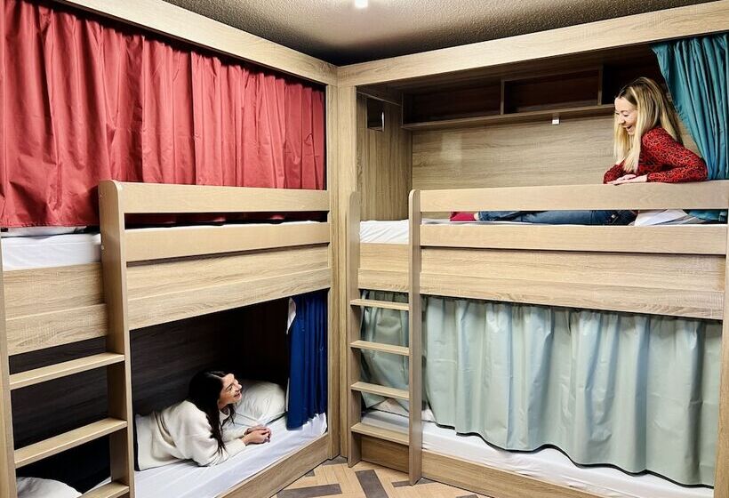 בית מלון כפרי The People Le Havre