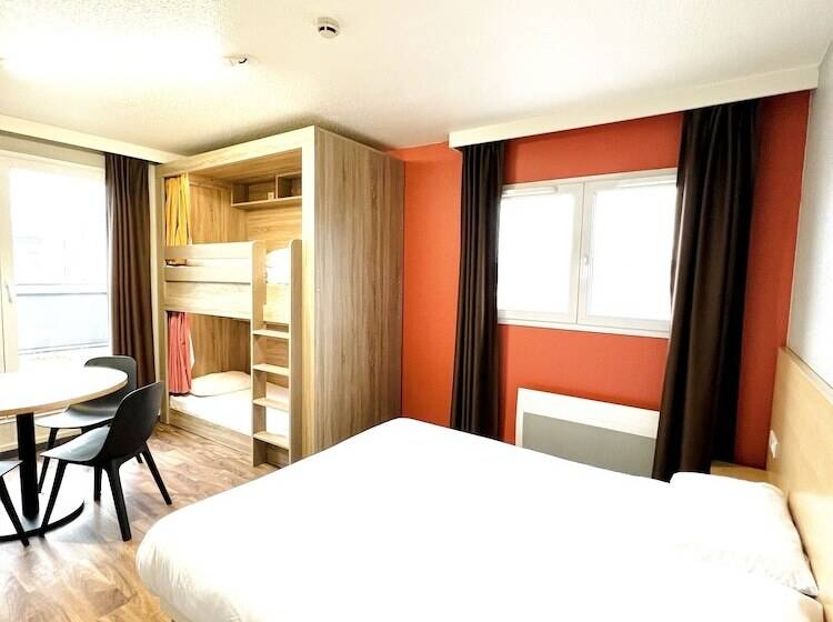 בית מלון כפרי The People Le Havre