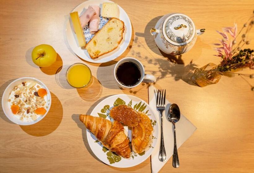 בית מלון כפרי The People Le Havre