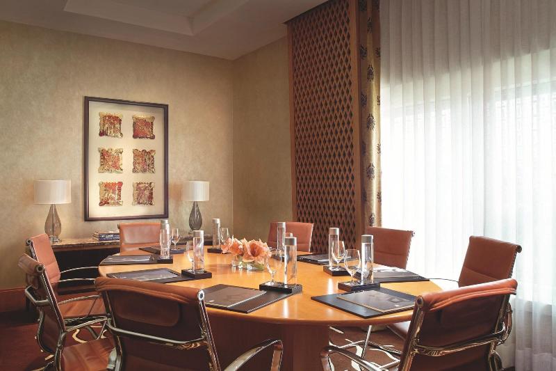 בית מלון כפרי The Ritz   Carlton, Bangalore