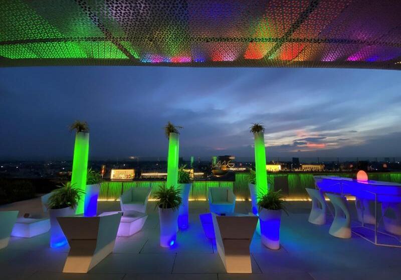 בית מלון כפרי The Ritz   Carlton, Bangalore