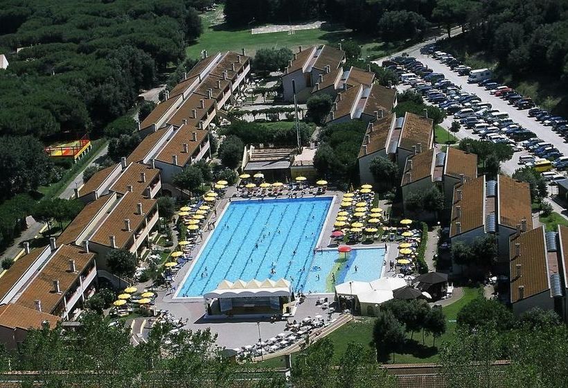 ホテル Tizé Village