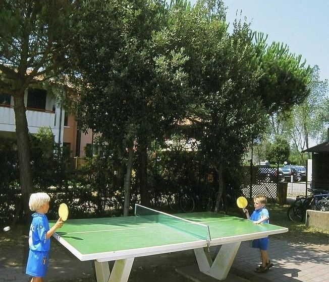 ホテル Tizé Village