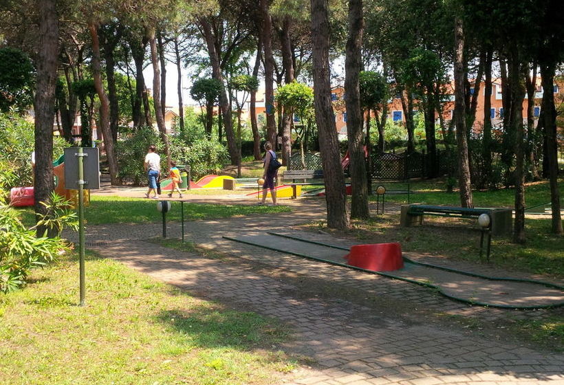 ホテル Tizé Village