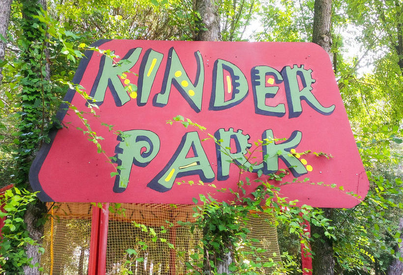 ホテル Tizé Village