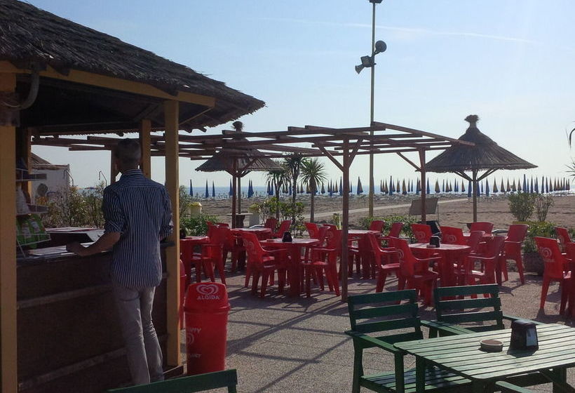 ホテル Tizé Village