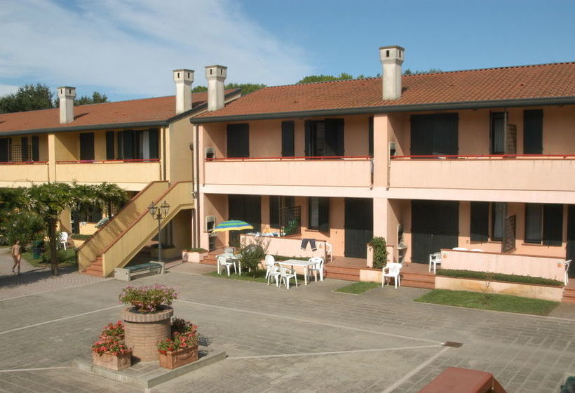 ホテル Tizé Village