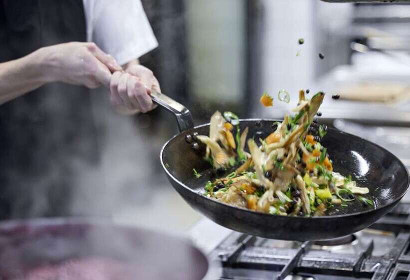 Trinity Hotel Og Konference