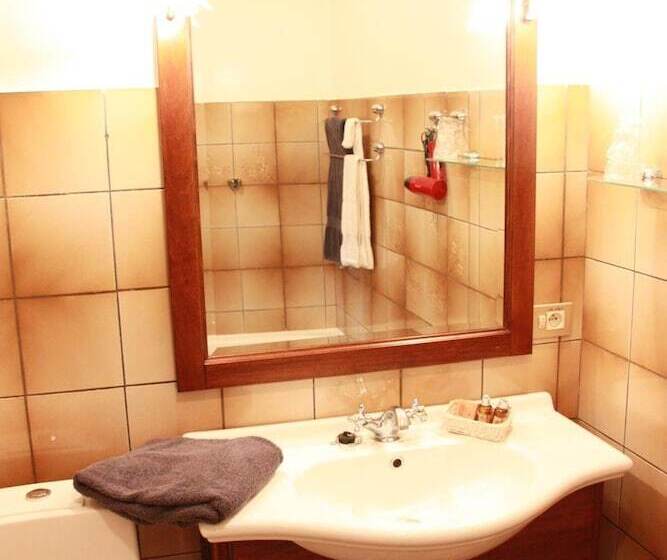 בית מלון כפרי Troopeird