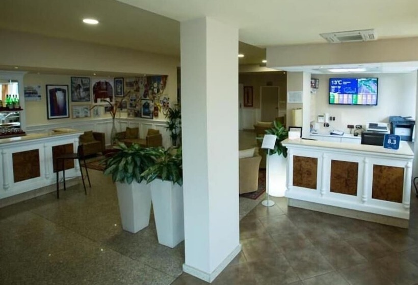 בית מלון כפרי Vazzana